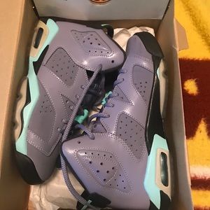 Jordan 6. Size 5Y. Great condition!